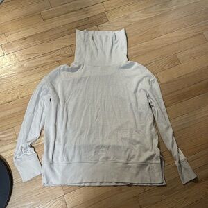 gap small cream slouchy oversize turtleneck